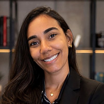 Retrato de Dra. Bruna Queiroz